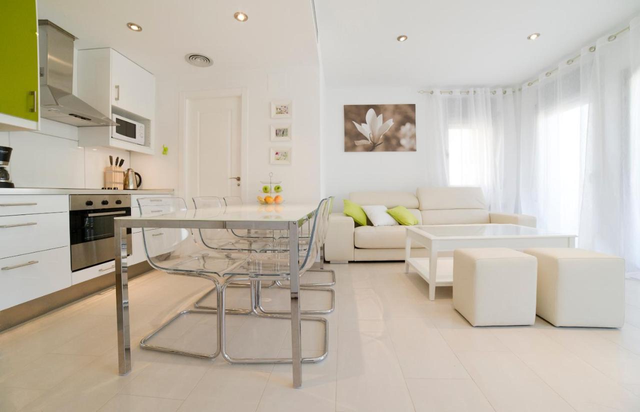 Tranquil Duplex In Sitges, Barcelona,Sea Views, Parking, Terrace Apartment ภายนอก รูปภาพ